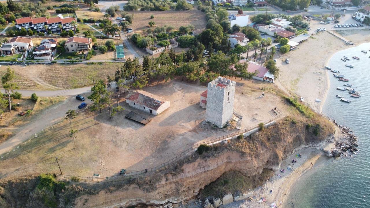 Villa Madeleine Tower View Néa Fókaia Εξωτερικό φωτογραφία
