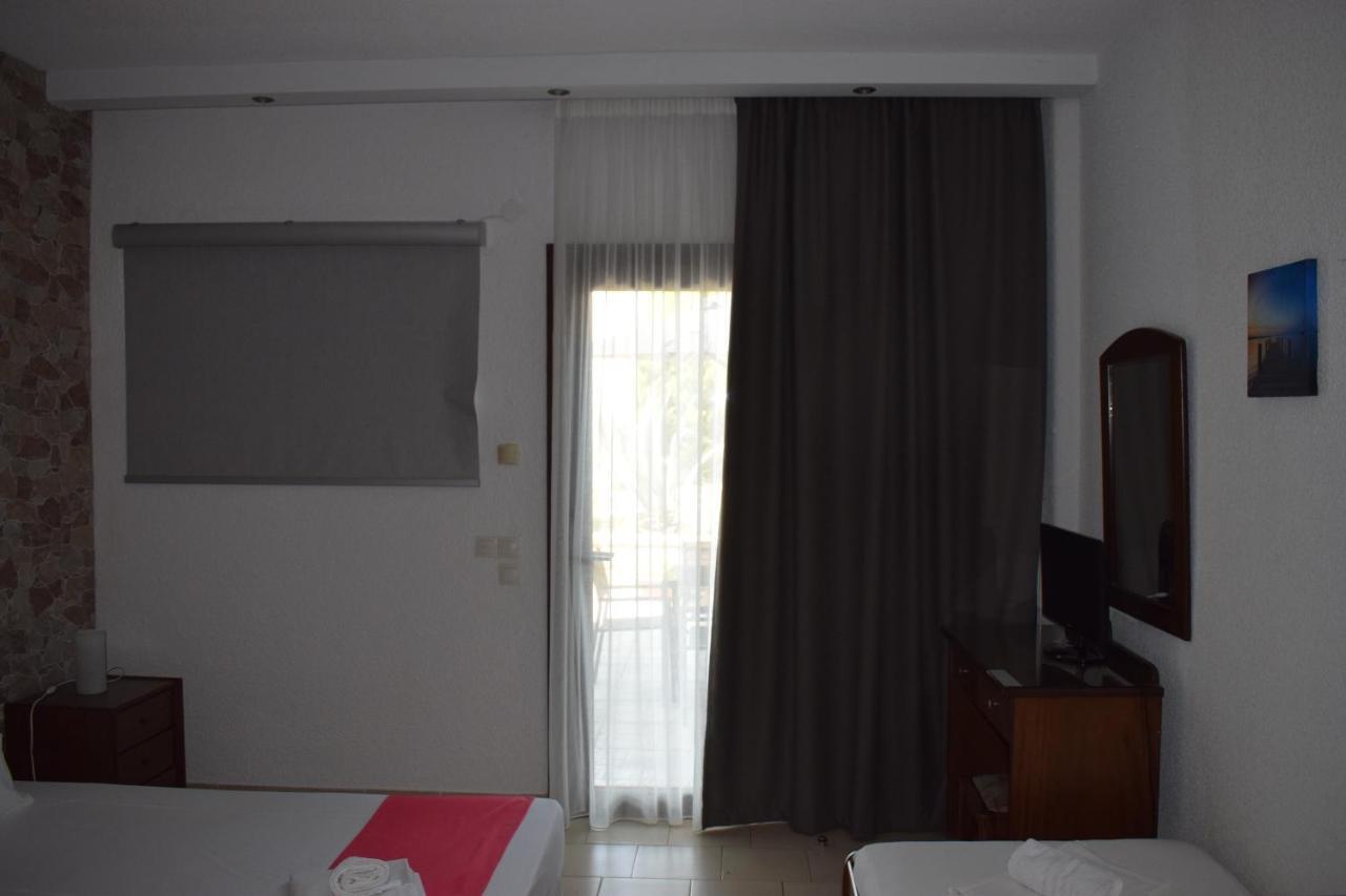 Villa Madeleine Tower View Néa Fókaia Εξωτερικό φωτογραφία