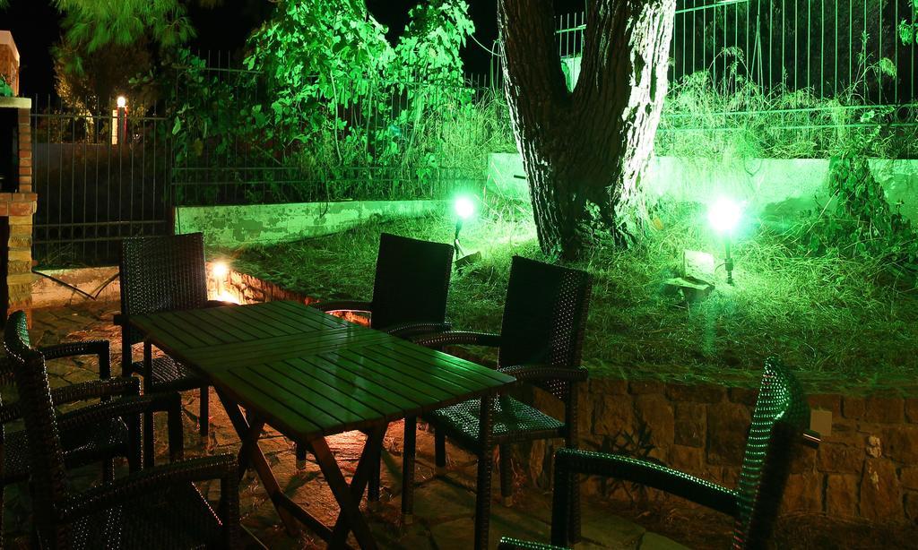 Villa Madeleine Tower View Néa Fókaia Εξωτερικό φωτογραφία