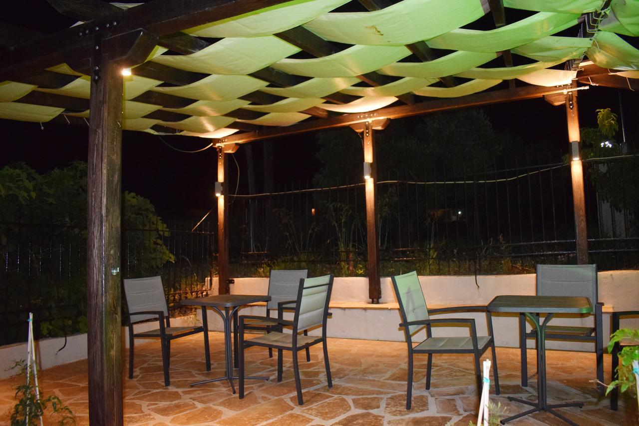 Villa Madeleine Tower View Néa Fókaia Εξωτερικό φωτογραφία